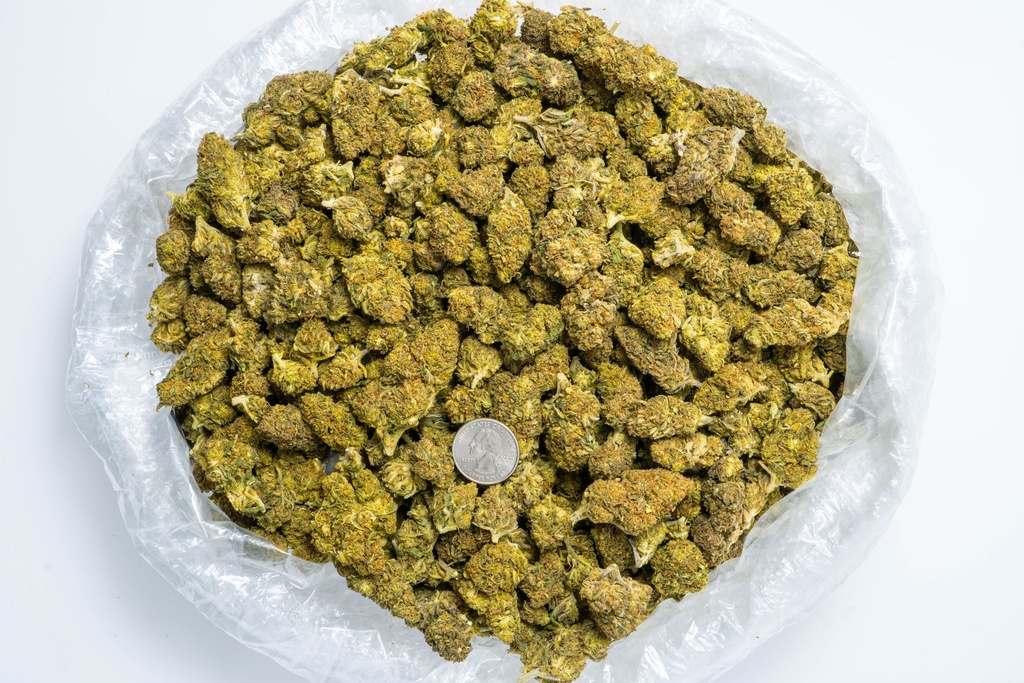 Cakeberry CBD- Quarter.webp